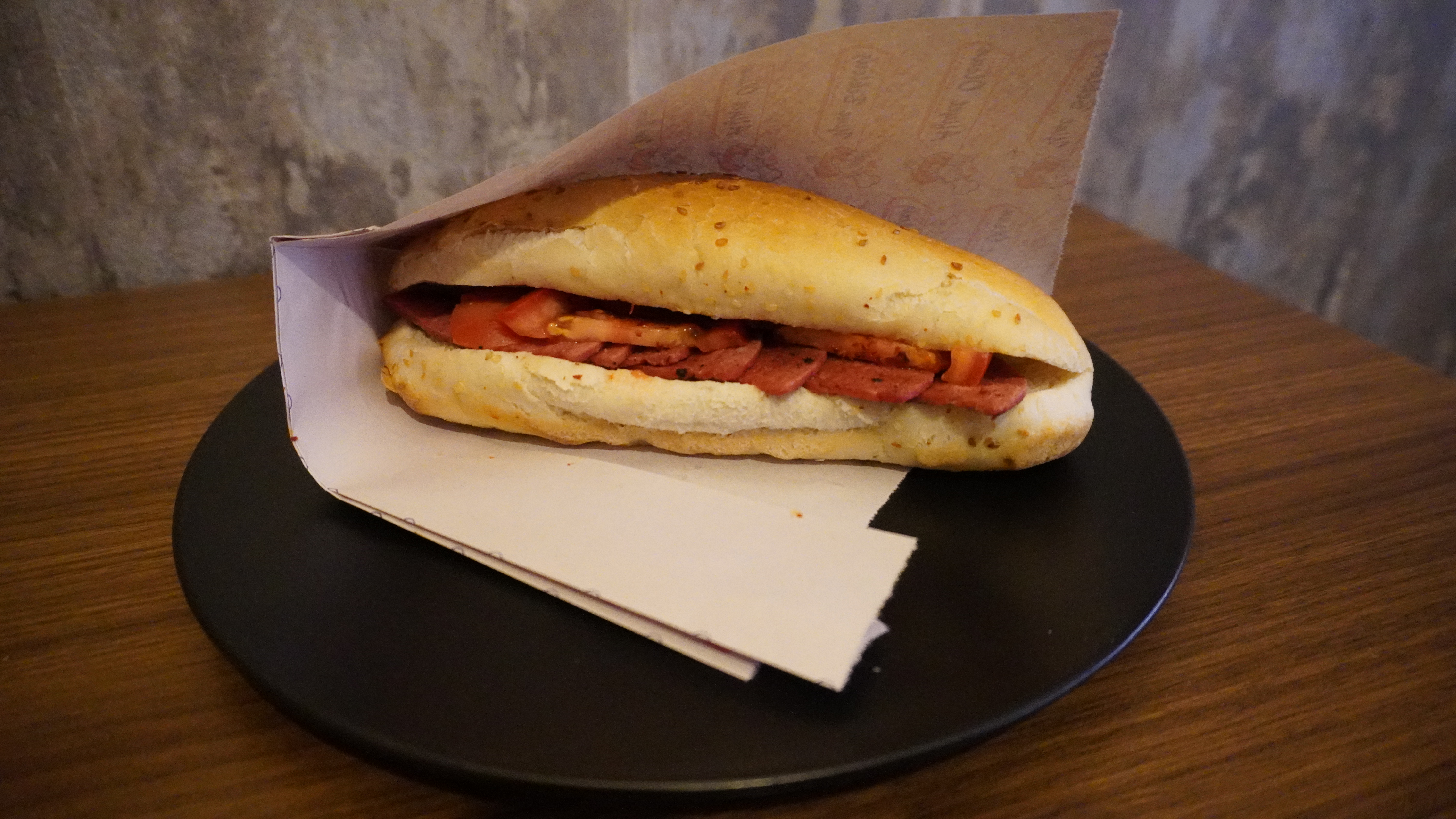 Sucuk ekmek